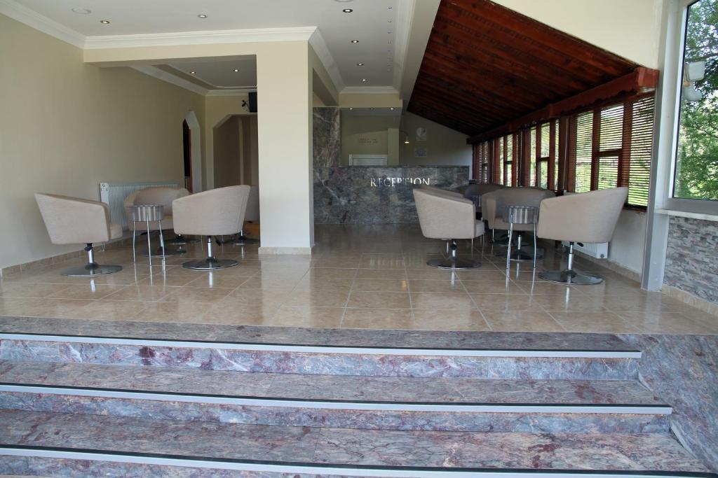 Boss 2 Hotel Эджеабат Экстерьер фото